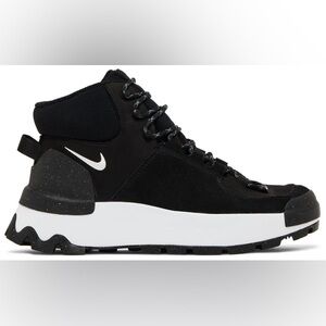 Nike Black and White women’s Shoes